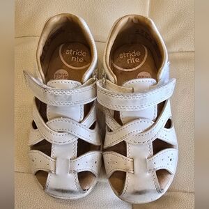 Stride right toddler sandals Size 8